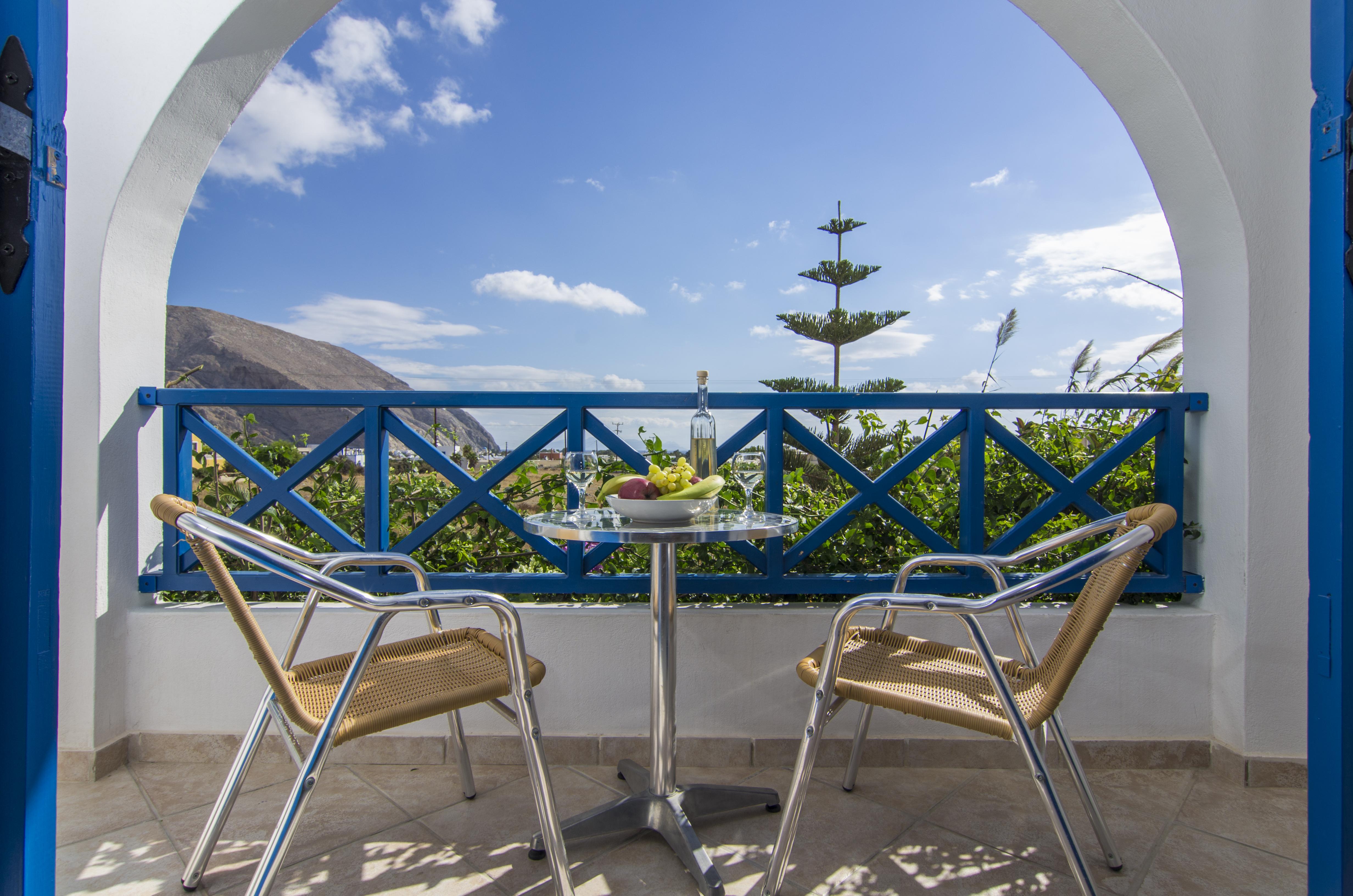 Margarenia Aparthotel Περίσσα Εξωτερικό φωτογραφία