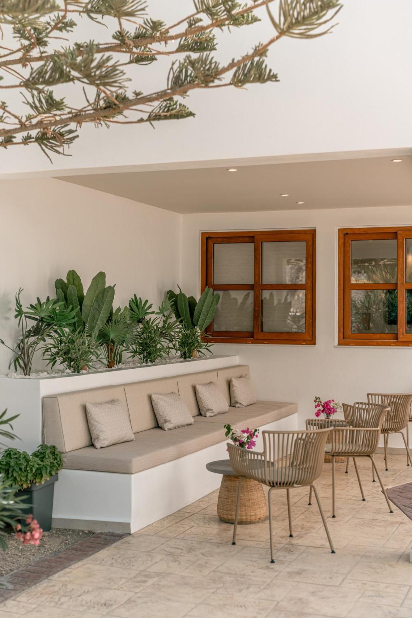 Margarenia Aparthotel Περίσσα Εξωτερικό φωτογραφία